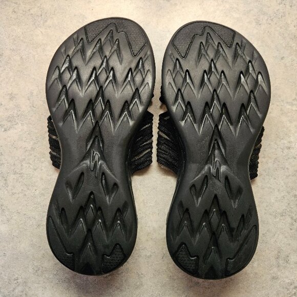 LIKE NEW: Skechers Women’s Waterproof Sunrise Slide Sandal, size 6 - Picture 2 of 8